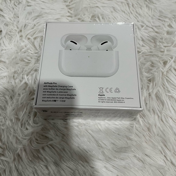 Apple AirPod Pro - Picture 2 of 6